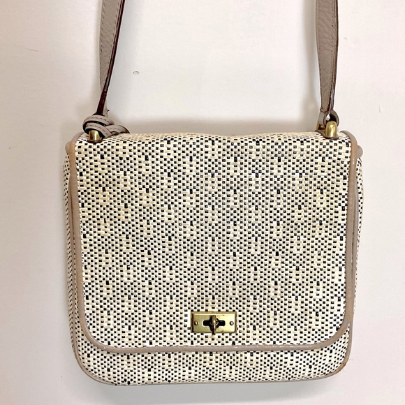 Fossil Crossbody Bag - Picture 1 of 5